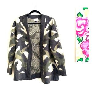 Camo Sweater 🍃🍂